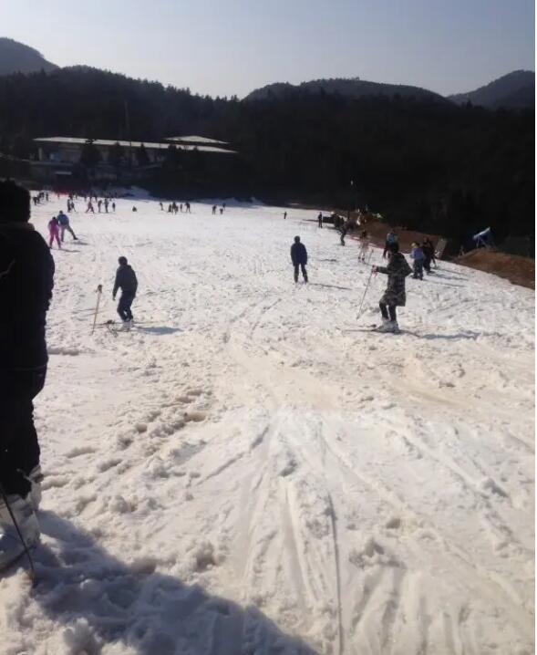 宁波溪口商量岗