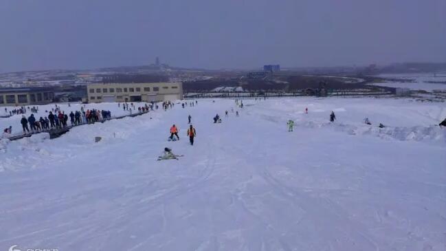 �ൺ��ɽ��ѩ��