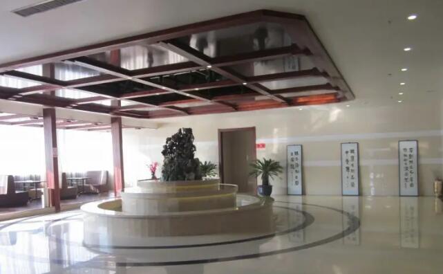 千山滑雪场风景区