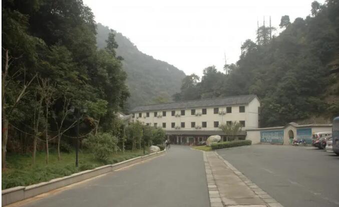 杭州白龙潭景区.