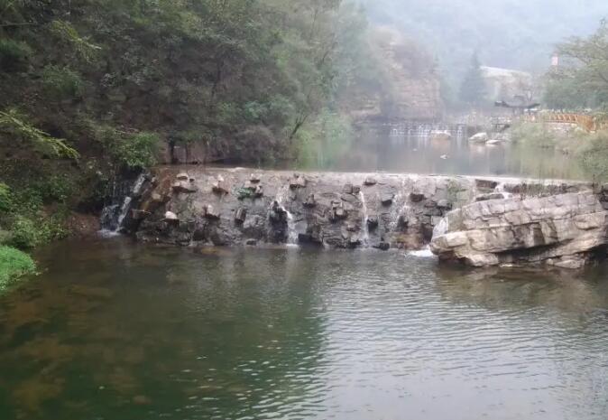 洛阳龙潭大峡谷.