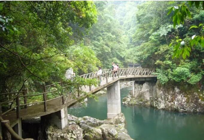 ��̩����ɽ����.