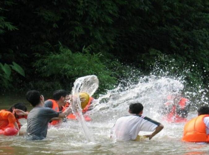 响水河漂流