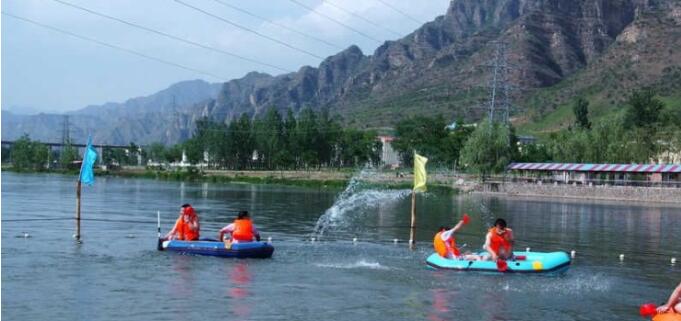 野三坡九龙洞漂流..