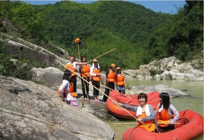 丰顺龙鲸河漂流