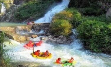 ��Ե��Ư������.