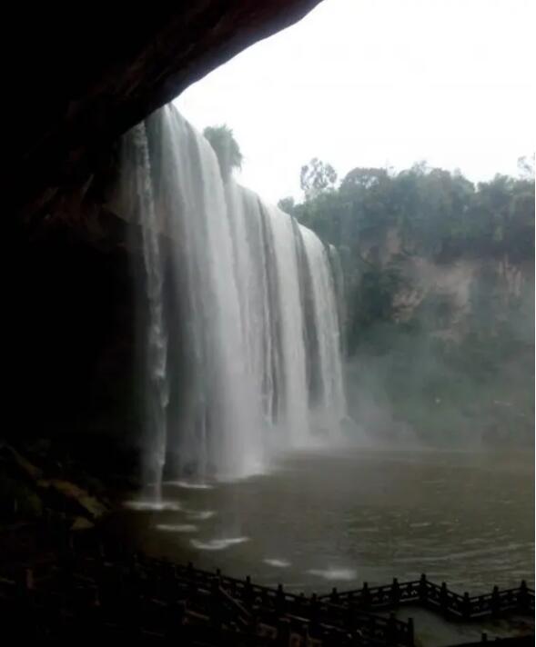 万州大瀑布群景区..