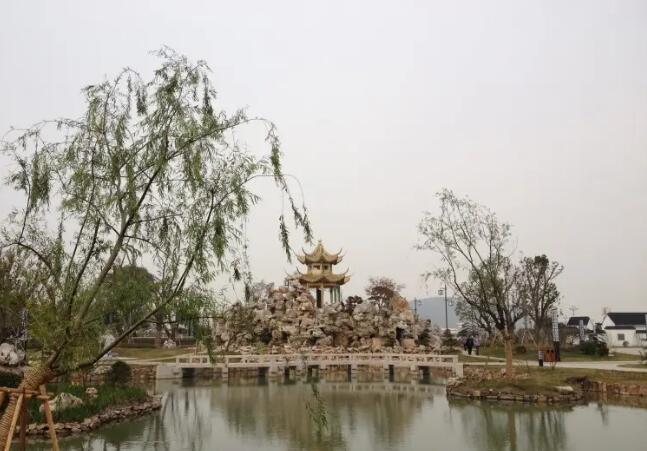 ������ɽ�羰����