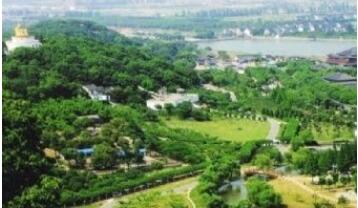 �����Ϸ�ɽ����ɭ�ֹ�԰��