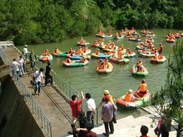 湖北毕升大峡谷漂流,