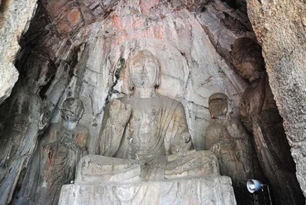 ��������ʯ��ǱϪ�£�