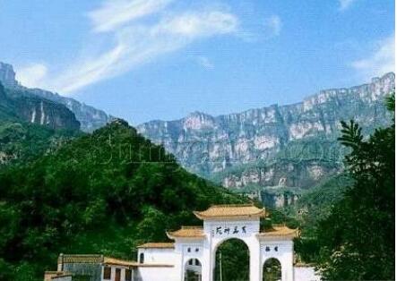 �ƻ�ɽ������