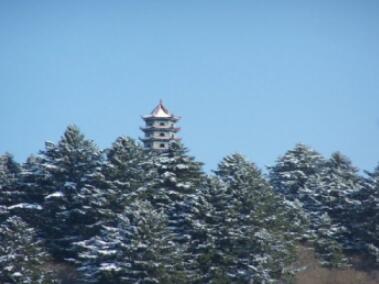松鸣岩国家森林公园,