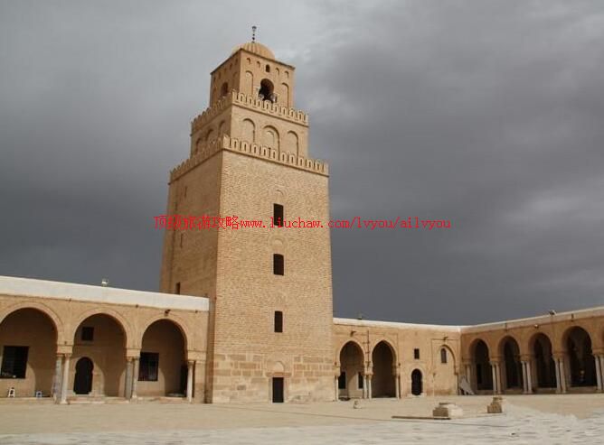 突尼斯凯鲁万市旅游攻略