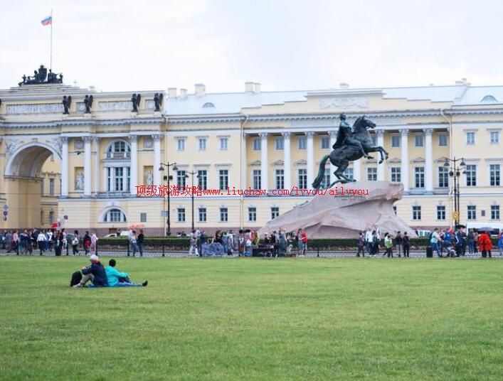 ʥ�˵ñ�ʮ���µ��˹㳡���ι���