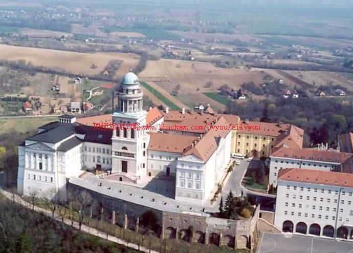 潘诺恩哈尔姆千年修道院旅游攻略