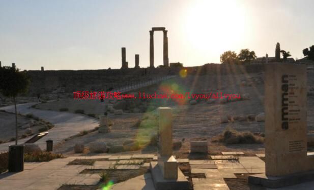 约旦佩特拉古城旅游攻略