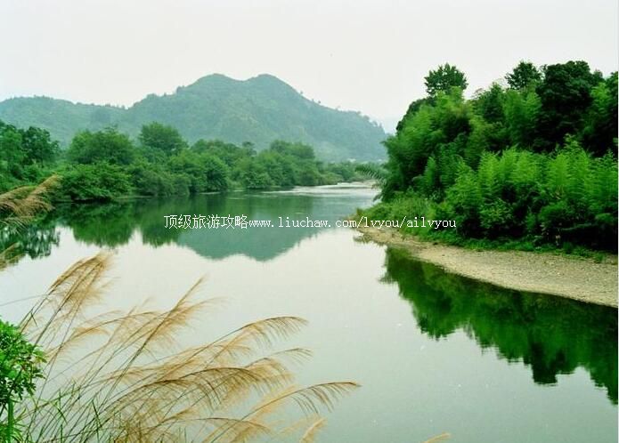 �������ֺӰ����·羰�����ι���