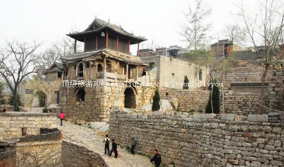 �ӱ������ڼ�ʯͷ�����ι���