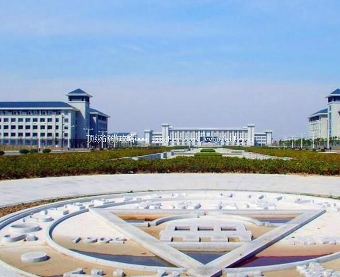 ���ն��ϴ�ѧУ԰������ι���