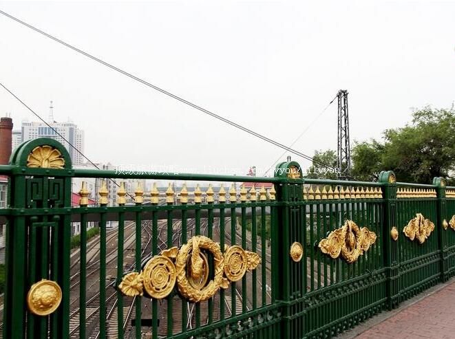 哈尔滨霁虹桥旅游攻略