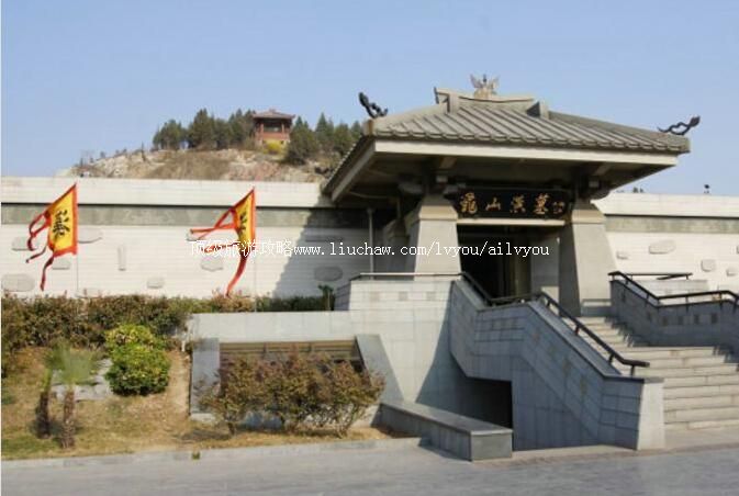 4A��ɽ��Ĺ���ι���