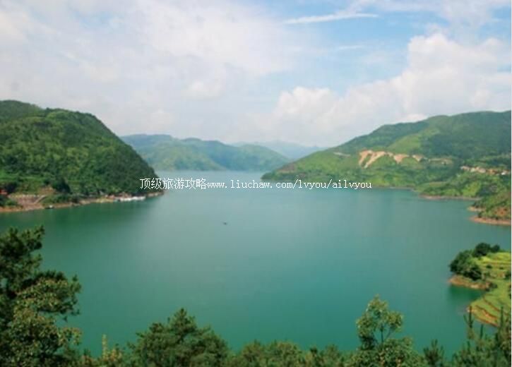 ���ݷ��ƺ��羰�����ι���