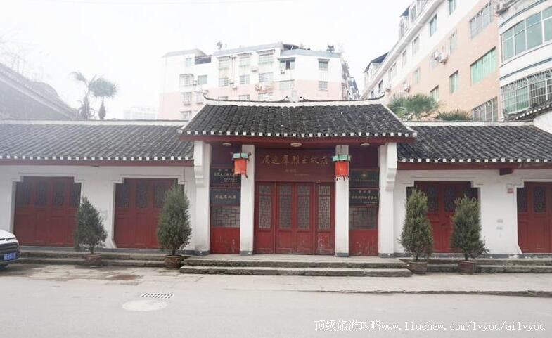 ����ͭ������Ⱥ��ʿ�ʾ����ι���