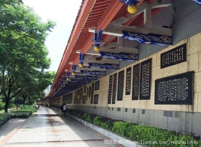 3A�й�����ʫǽ���ι���