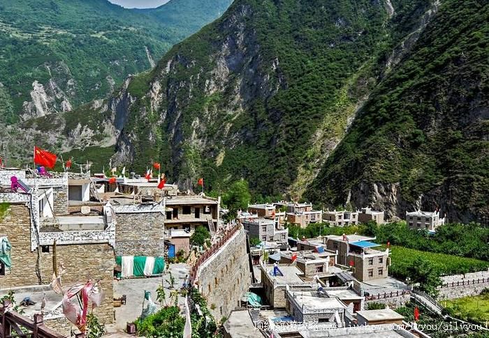 4A四川理县桃坪羌寨-甘堡藏寨旅游区旅游攻略