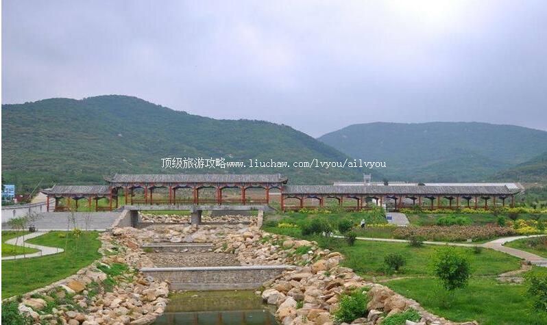 3Aɽ���ʳ�����ɽ�羰�����ι���