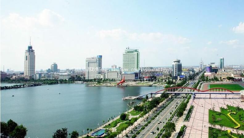 ɽ�������º��羰�����ι���