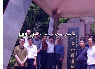 ��б�Һ�ɫ���ξ���