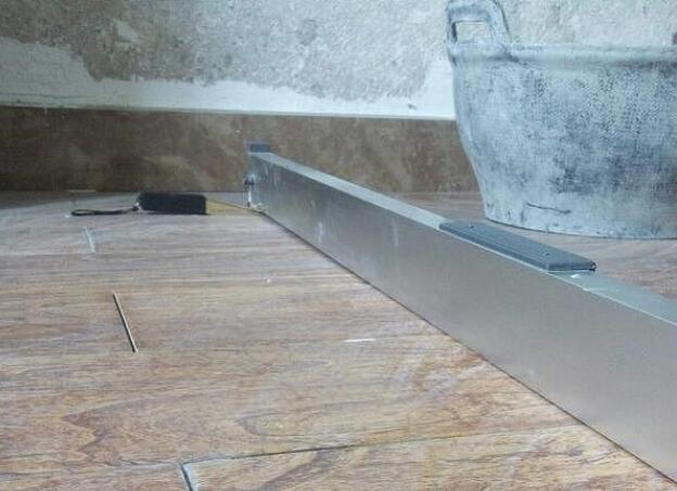 木纹砖怎么铺效果好 要想不翘边这么几点请做好