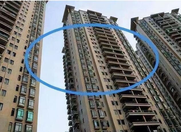 �򷿲�����������¥�� ̰С�������׺�ڵ�