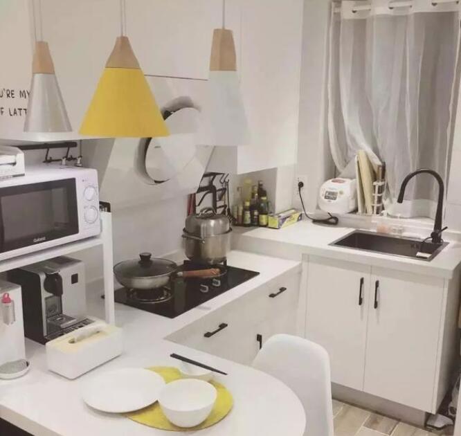 厨房台面这样装修设计 再也不用担心弯腰炒菜了