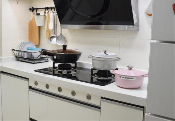 3平方厨房设计案例 搭配白色橱柜