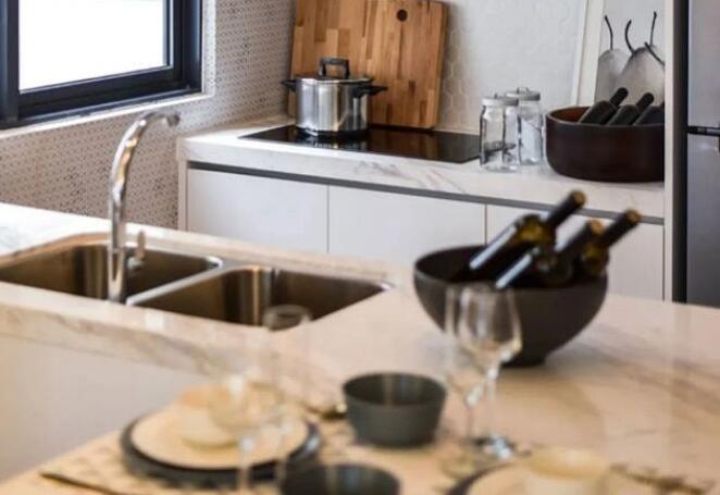 ��ʵ�������õĳ������ ���߱���5��Ԫ��