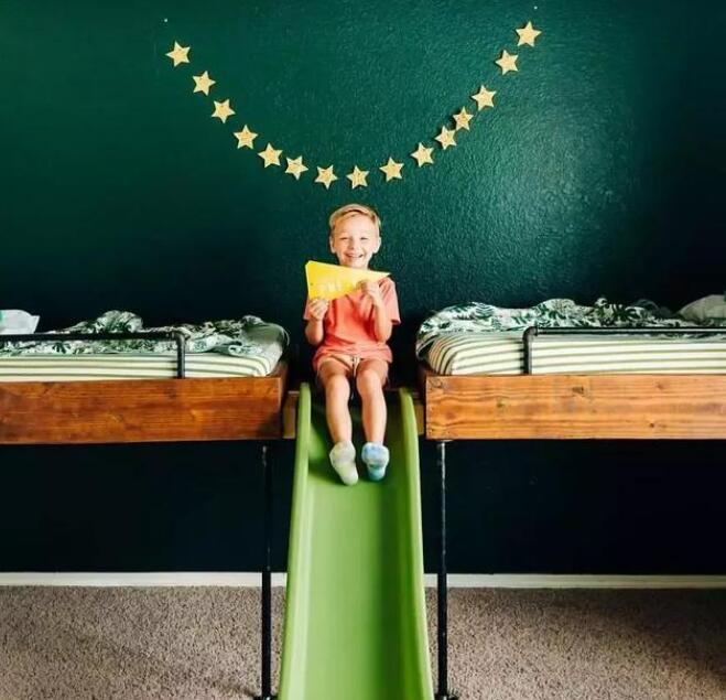 儿童房怎么装才够酷 家具变小变矮用色再低调点