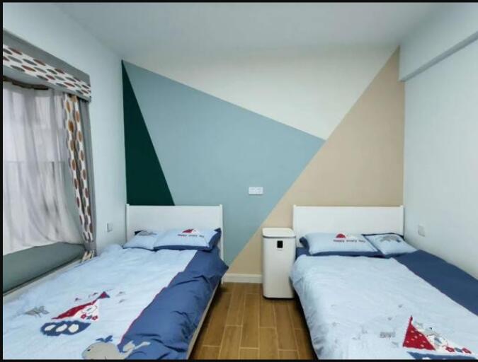 卧室床头墙别挂婚纱照 这样装美观又踏实