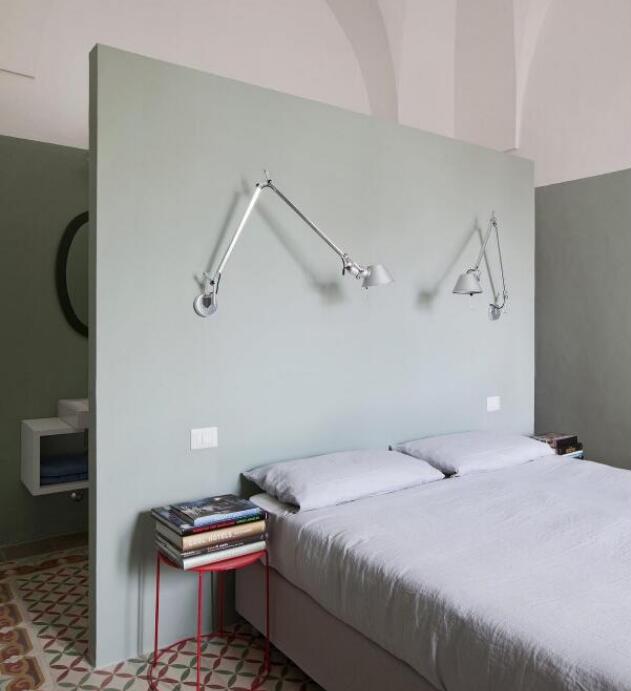 ��ͷ���ٿ�ǽ�ڷ��� �����ڴ�ͷ��ƹ���.