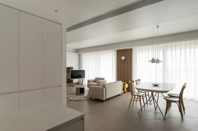 140平现代原木风 原木色+微水泥小户型也能抄