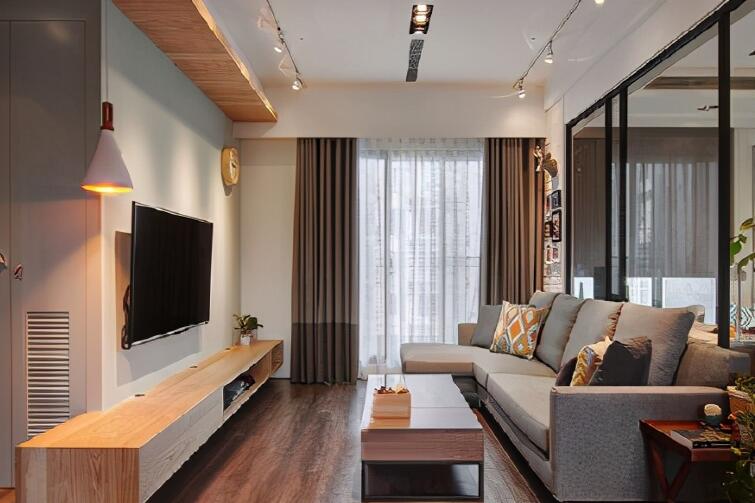 90ƽסլ������� װ���˼Ҹ��еĹ�����