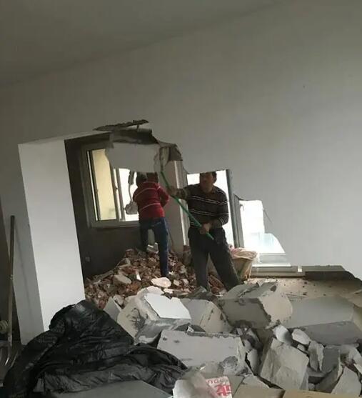 �˴��ݲ������ ��Ŀɲ����������